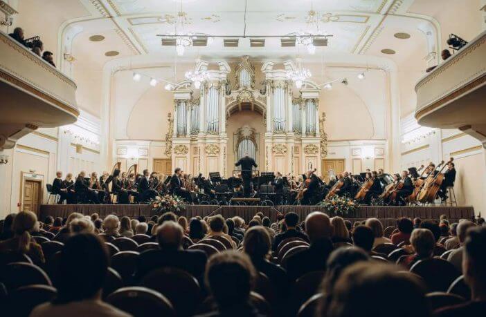 Lviv Philharmonic will hold an online concert dedicated to Mother’s Day